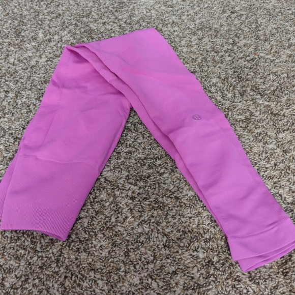 Lululemon leggings - Picture 1 of 3